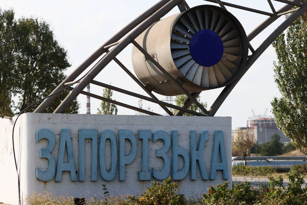Рогов: Оставшиеся на Запорожской АЭС члены миссии МАГАТЭ планируют уехать 6 сентября