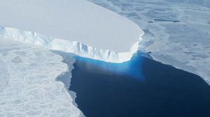 CNN: Ледник "Судного дня" Туэйтс в Антарктиде держится "на ногтях"