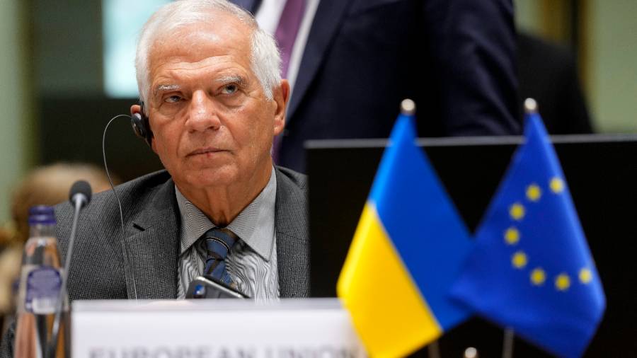 Боррель назвал поставки оружия Украине причиной истощения запасов оружия в ЕС