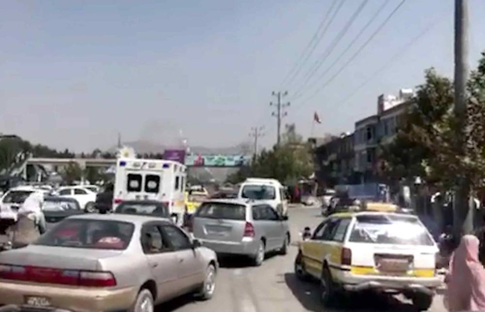 Песков: РФ находится в контакте с властями Кабула для расследования теракта у посольства