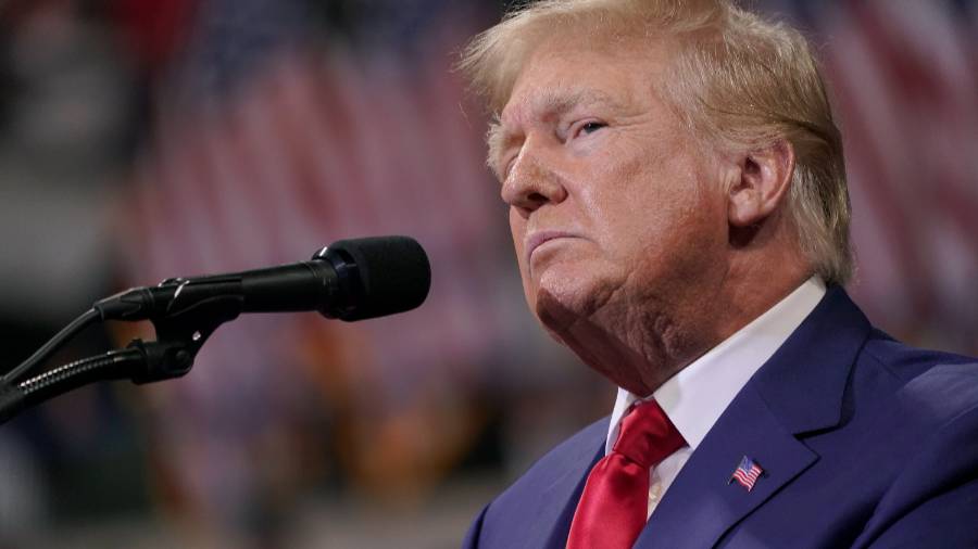 У Трампа нашли документ о ядерном оружии другой страны