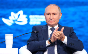 Внешнее давление и спасение Донбасса: Политолог объяснил высокий уровень доверия россиян Путину