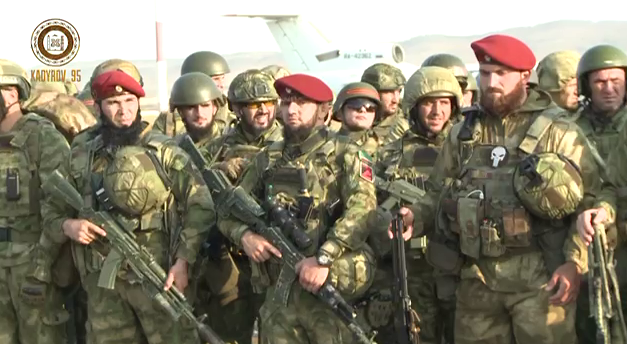 Кадыров показал видео вылета в Донбасс воинов двух элитных подразделений