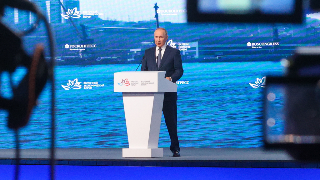 6 ключевых тезисов разворота на Восток, которые провозгласил Владимир Путин на острове Русский