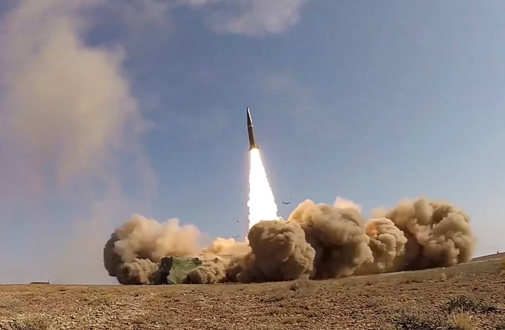 Российские средства ПВО сбили 18 ракет РСЗО HIMARS и Ольха над Херсонской областью
