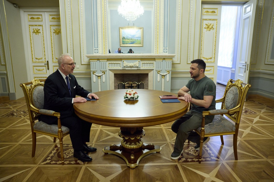 <p>Эгилс Левитс и Владимир Зеленский. Фото © Офис Президента Украины</p>
