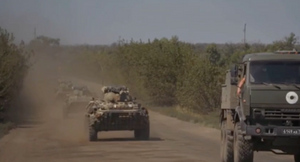 Минобороны показало видео переброски российских войск на Харьковское направление