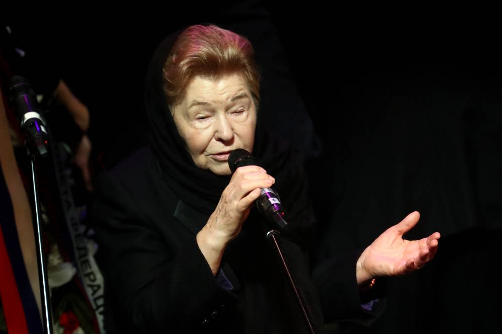 Вдова Ельцина рассказала о символичном подарке Елизаветы II во время визита в Кремль