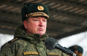 Песков не смог подтвердить или опровергнуть назначение Лапина главой штаба Сухопутных войск