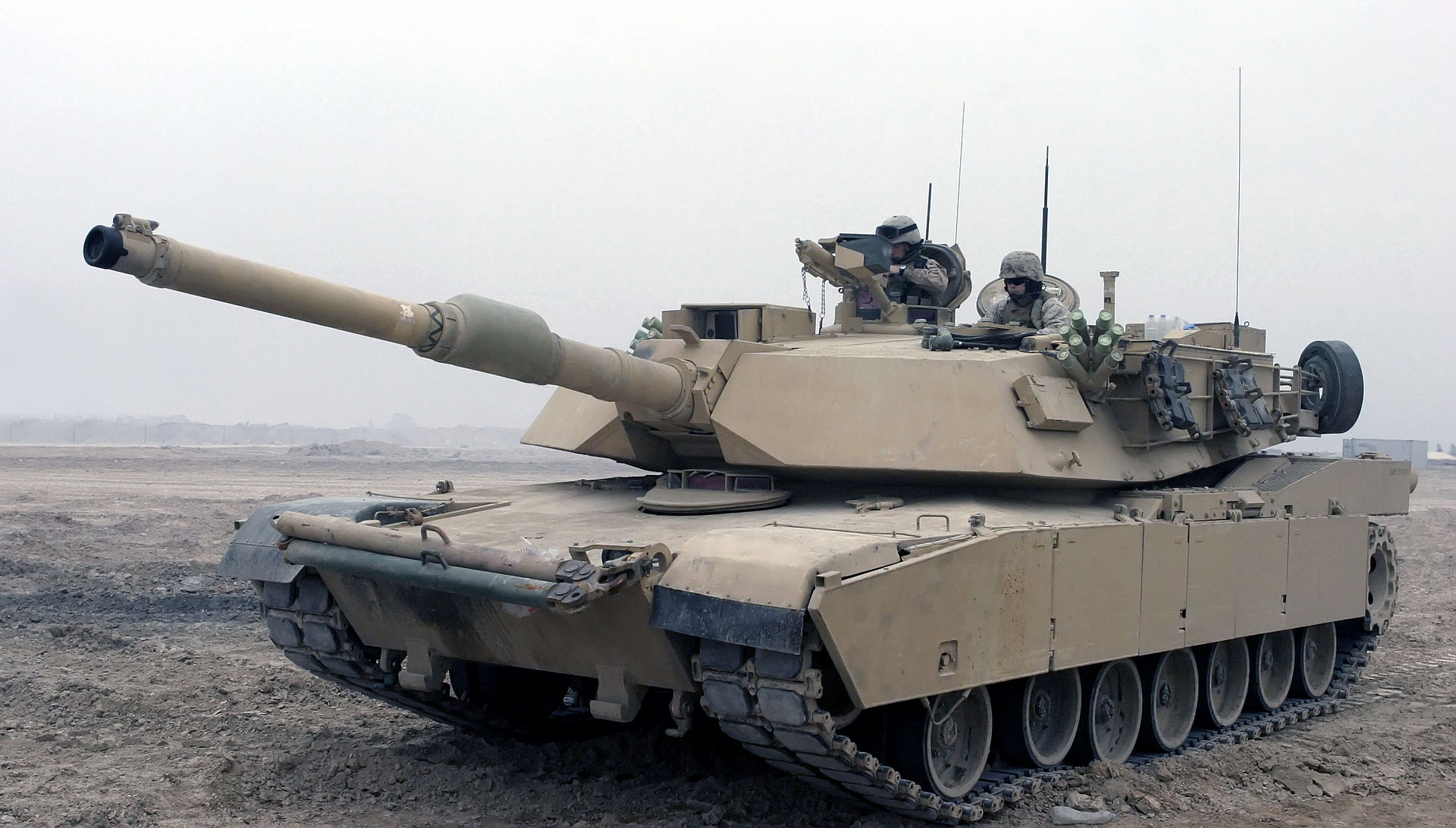 Танк Abrams. Фото © Wikipedia / Joseph A. Lambach, U.S. Marine Corps