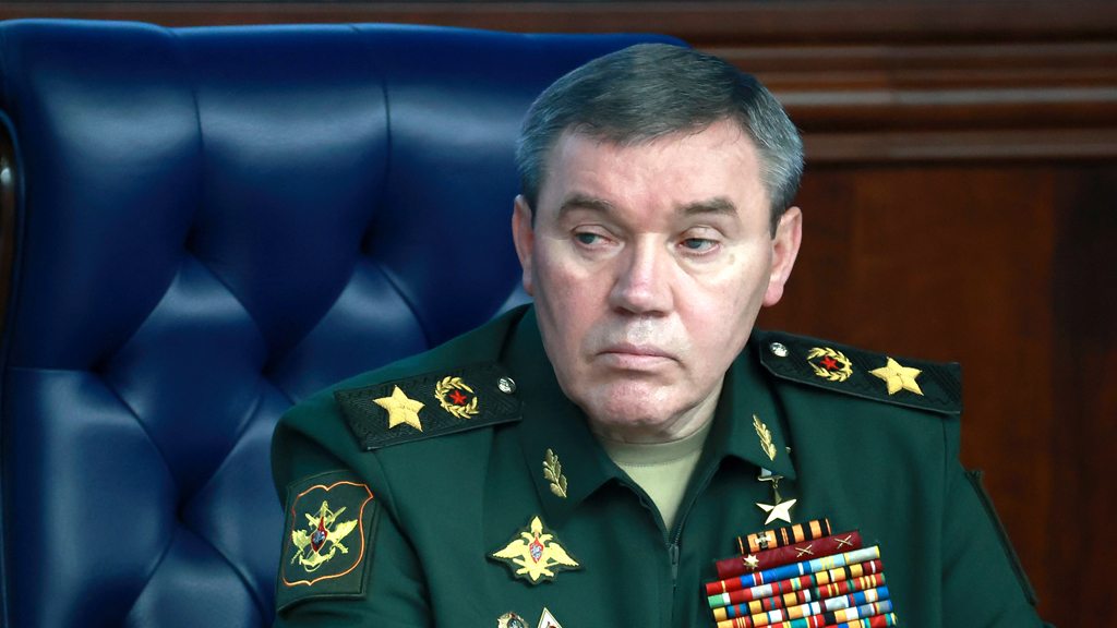 Герасимов вместо Суровикина: Назначен новый командующий Объединённой группировкой войск в зоне СВО