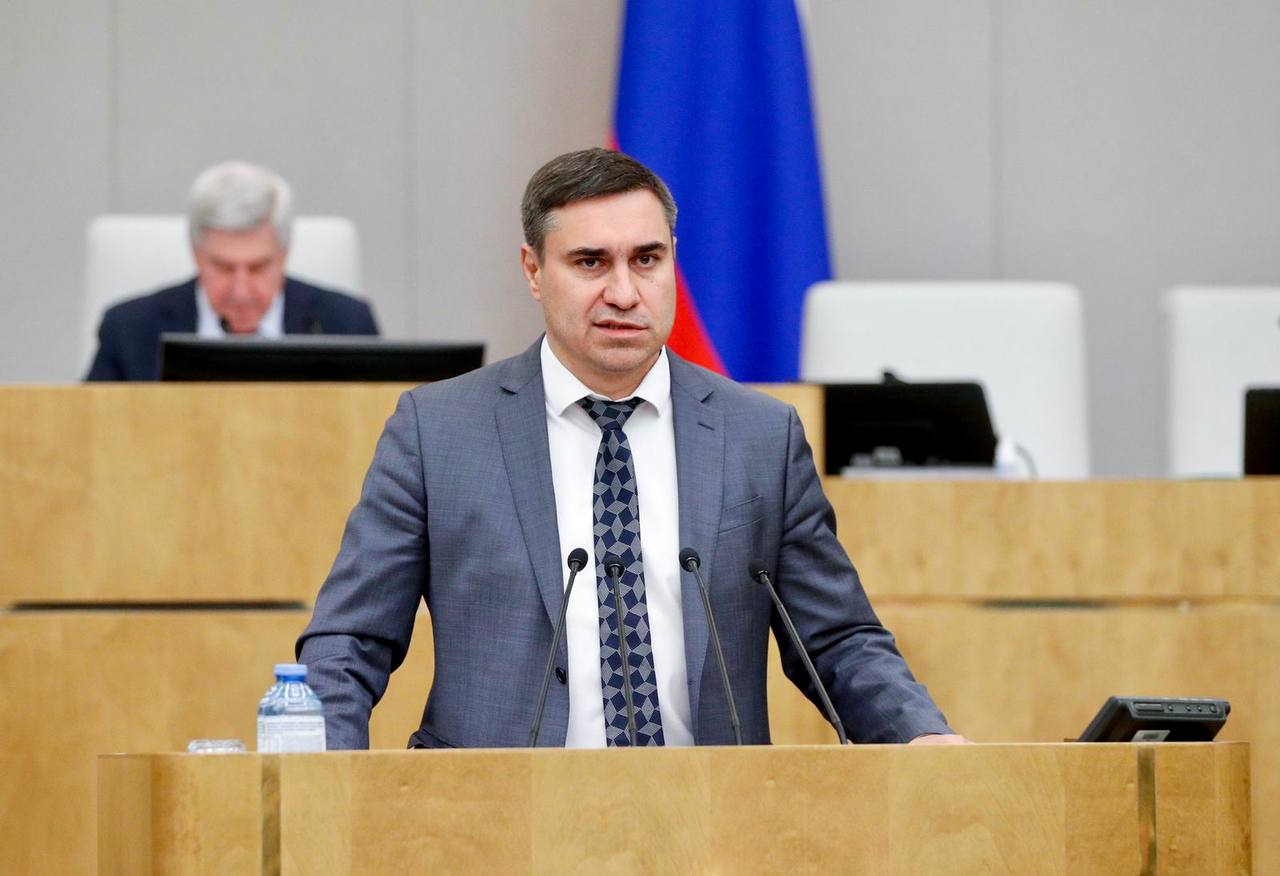 Первого добровольца-депутата Хубезова демобилизовали из зоны проведения спецоперации