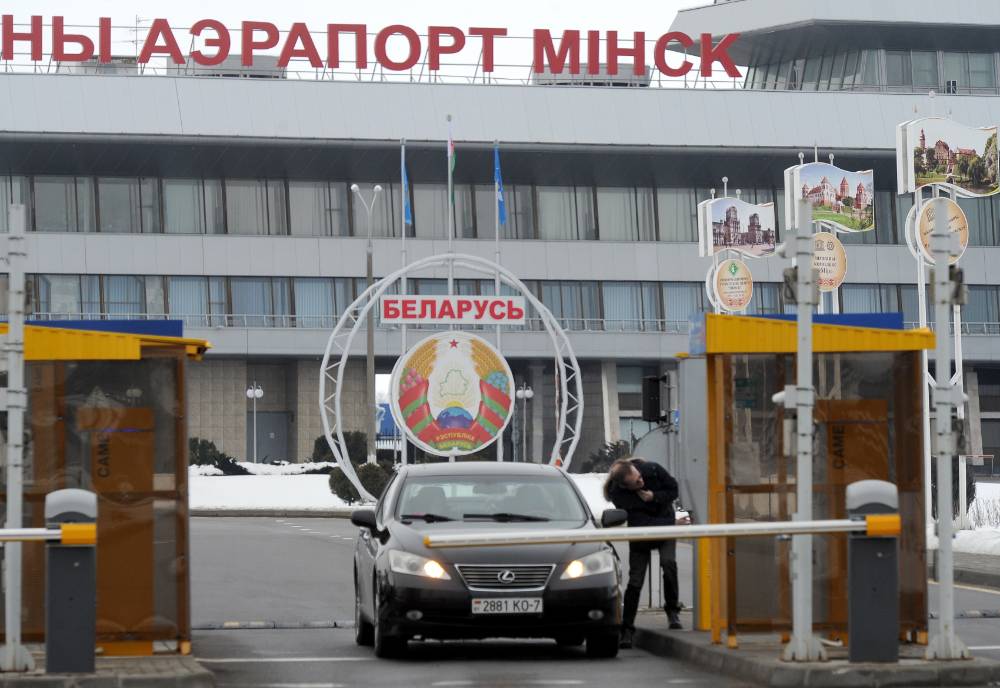 Минобороны Белоруссии опровергло информацию о запрете на выезд из республики