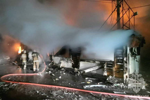 Один человек погиб при пожаре на рынке в Самарской области