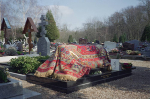 Политолог рассказал, чем ответит Россия в случае сноса русского кладбища под Парижем