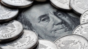 С 1 февраля на курс валют начнут влиять несколько важных событий: Сколько будет стоить рубль
