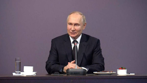 Путин вспомнил первую учительницу во время совещания с министрами