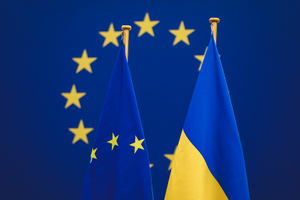Венгрия заблокировала в ЕС седьмой транш военной помощи Украине
