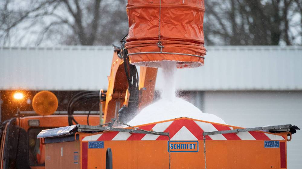 Бельгия отправит Киеву три тысячи тонн соли для очистки дорог