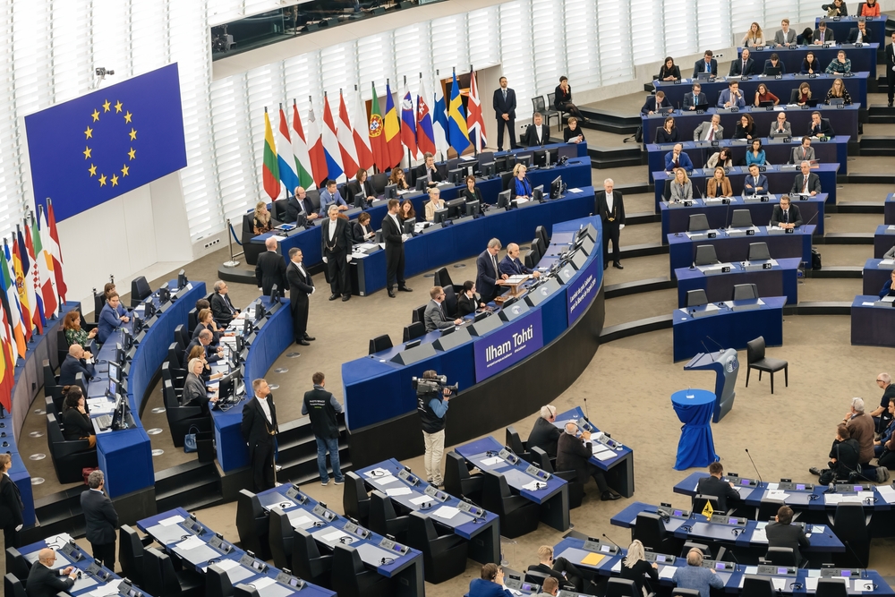В Европарламенте призвали направить госактивы России на репарации Украине