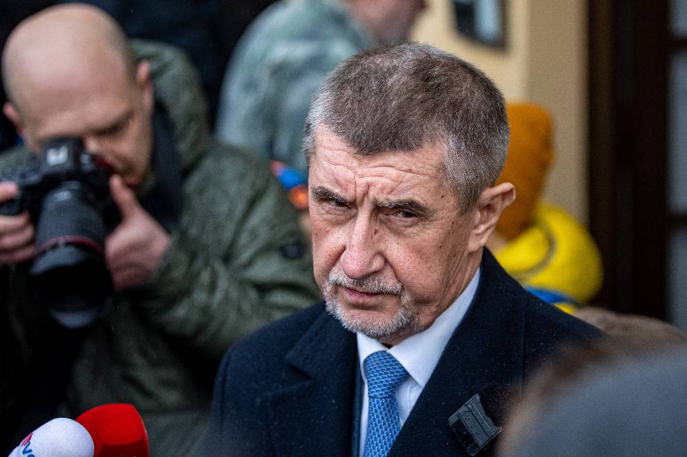 Кандидат в президенты Чехии Бабиш получил анонимное письмо с боевым патроном и угрозами