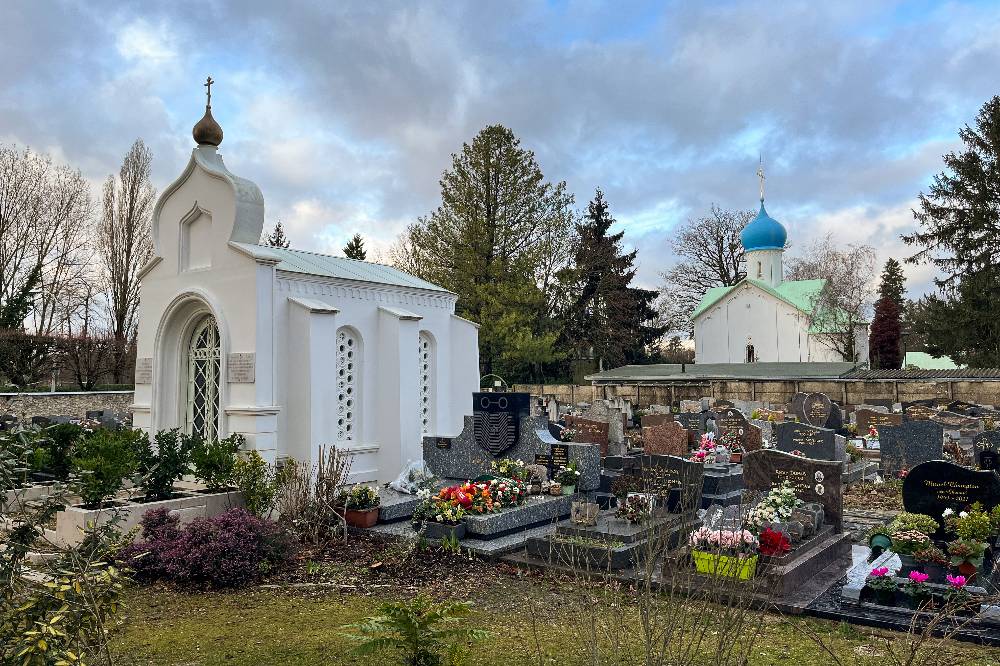 В РЦП заявили о пользе шумихи вокруг русского кладбища Сент-Женевьев-де-Буа