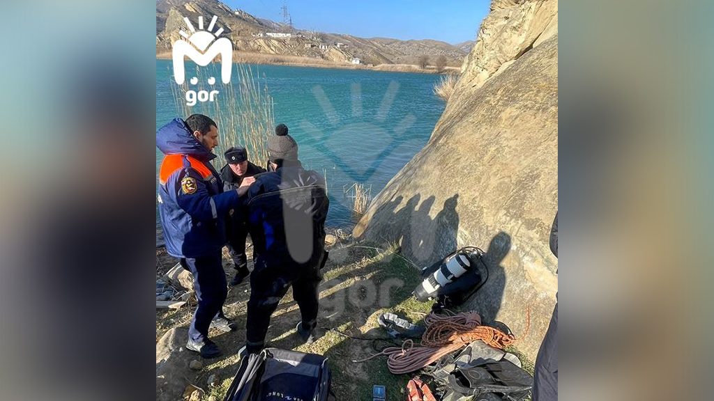 Спасатели на месте инцидента в Дагестане. Фото © Telegram / Mash Gor