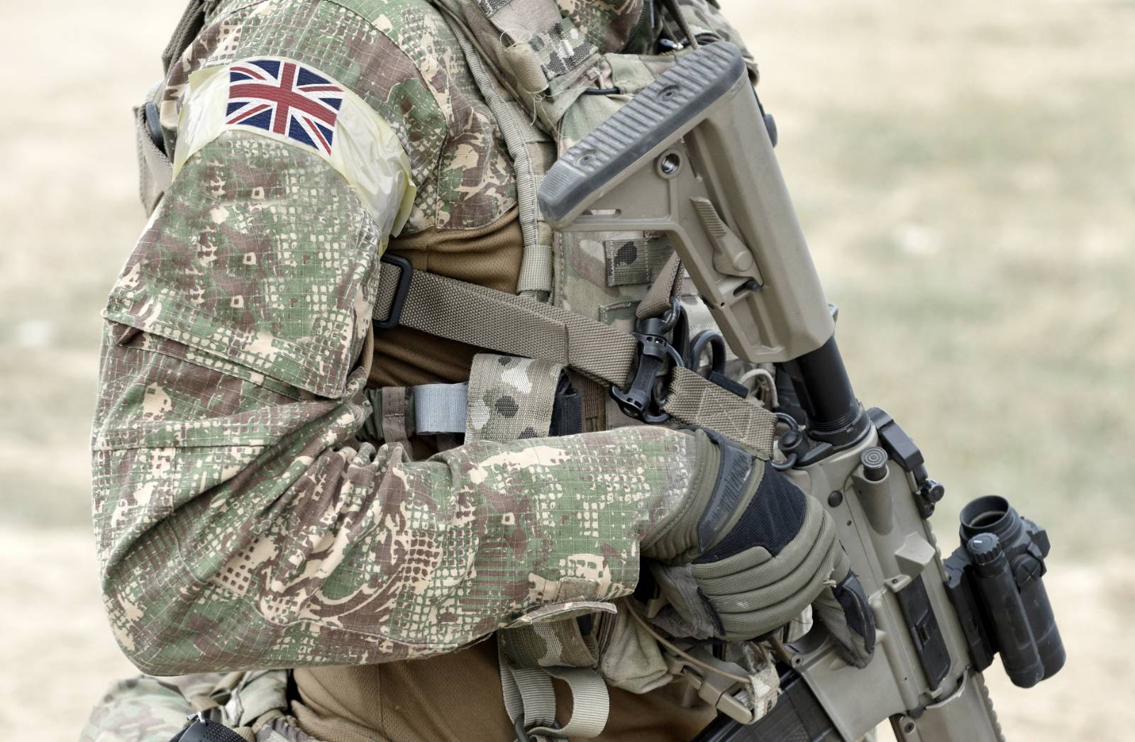 Британская армия столкнулась с острым дефицитом кадров из-за увольнения 16 тысяч бойцов