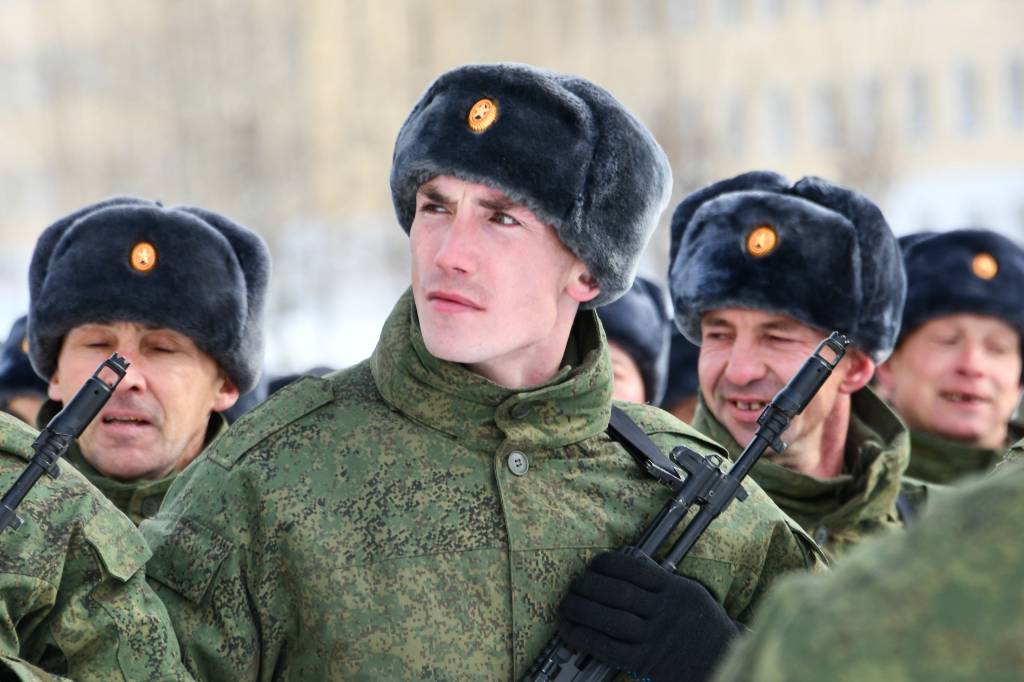 В России пройдут военные сборы: что ждёт неслуживших