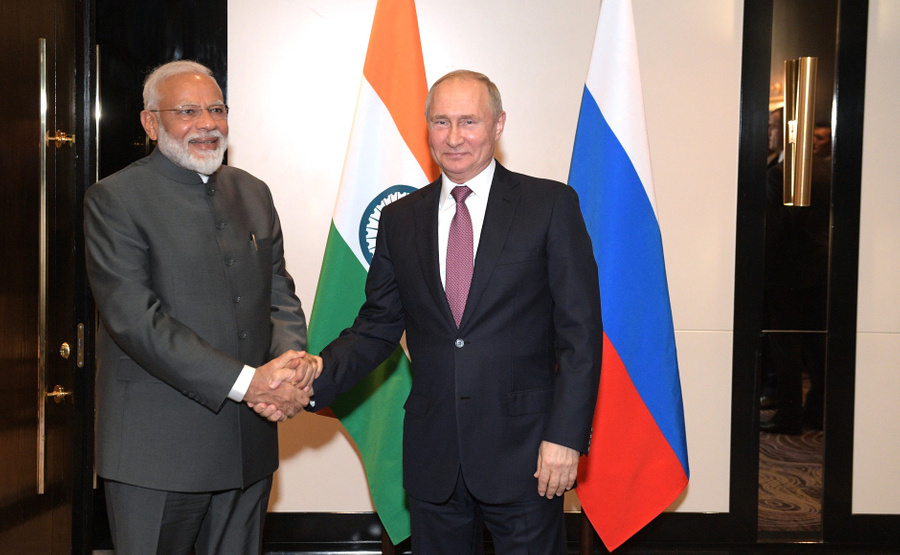 Президент РФ Владимир Путин и премьер-министр Индии Нарендра Моди. Обложка © Официальный сайт президента России
