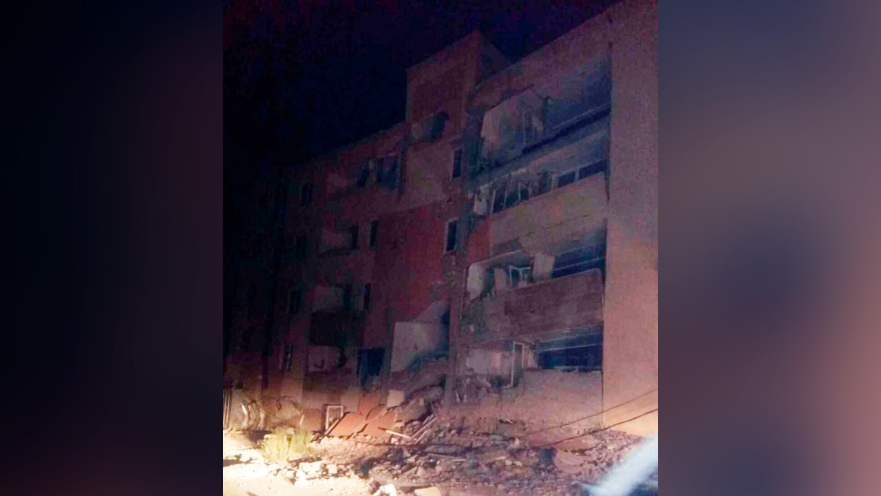 Три человека погибли и сотни пострадали в результате землетрясения в Иране