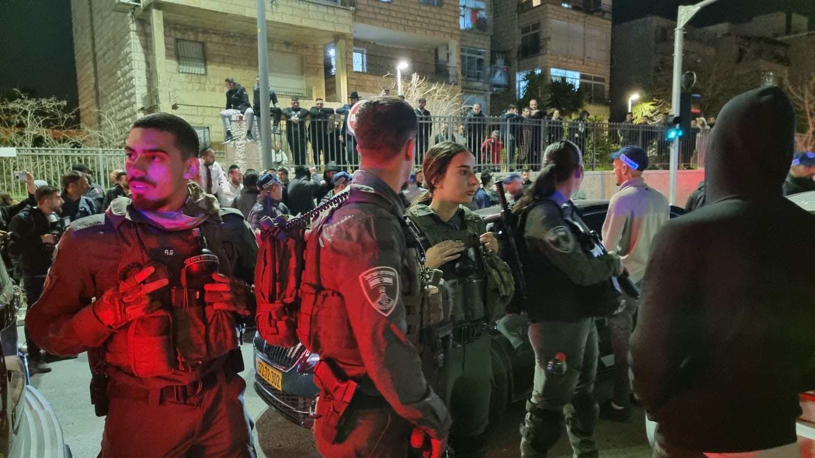 Не менее семи человек погибло в результате стрельбы в синагоге Иерусалима