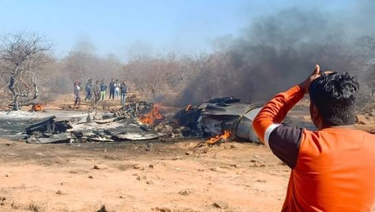 В Индии разбились два военных самолёта. Фото © Twitter / PU pulse