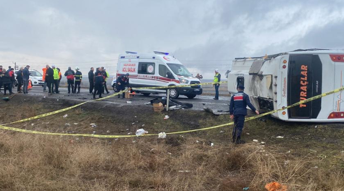Более 40 человек пострадали и один погиб в двух ДТП с туристическими автобусами в Турции