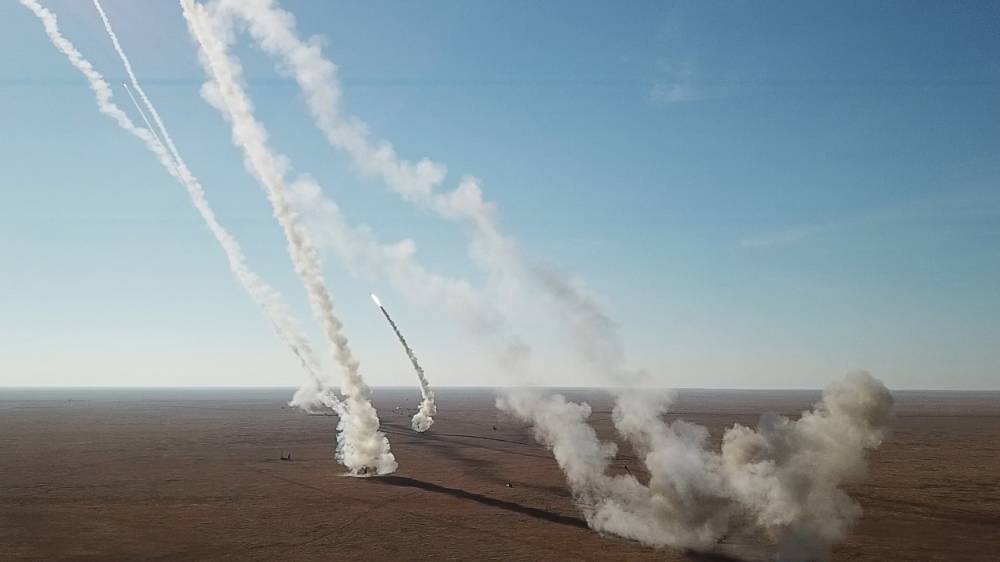 Российская ПВО сбила 16 украинских снарядов HIMARS, Ольха и Ураган