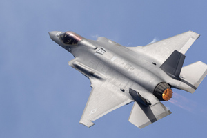 Байрактар рассказал об "оковах", мешающих использовать американские F-35