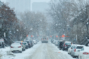 Названы основные правила вождения автомобиля в снег и гололедицу