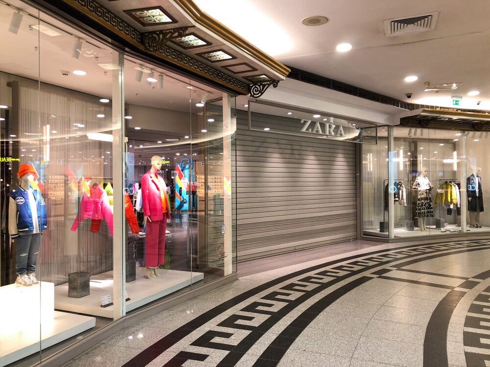В обновлённые магазины Zara завезут коллекцию, разработанную специально для России