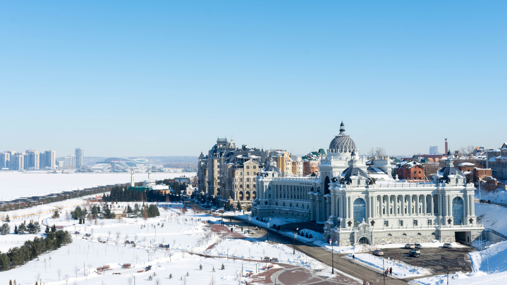 Казань придётся по душе любителям зимнего спорта — в городе и окрестностях есть локации для катания на коньках, тюбингах, лыжах, сноубордах и снегоходах. Фото © Shutterstock
