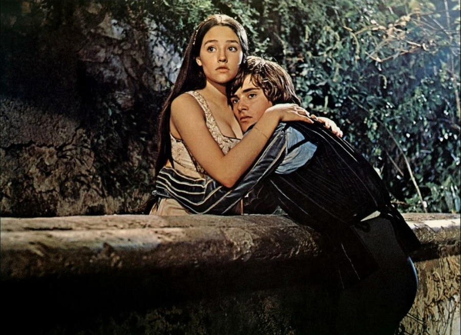 Обложка © Kinopoisk / "Ромео и Джульетта" (1968, Великобритания, Италия). Режиссёр Франко Дзеффирелли, продюсер Джон Брабуне