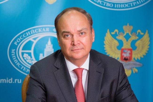 Антонов обвинил США в подстрекательстве Киева к новым ужасным деяниям