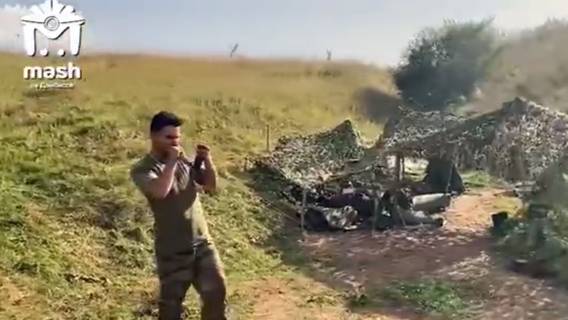 Артиллерист из Марокко читает рэп на передовой в зоне СВО с артистами из Киргизии и РФ