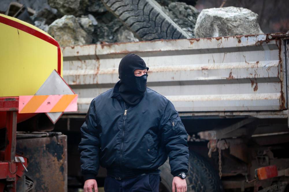 Группа албанцев напала на 18-летнего серба в Косове после рождественского богослужения