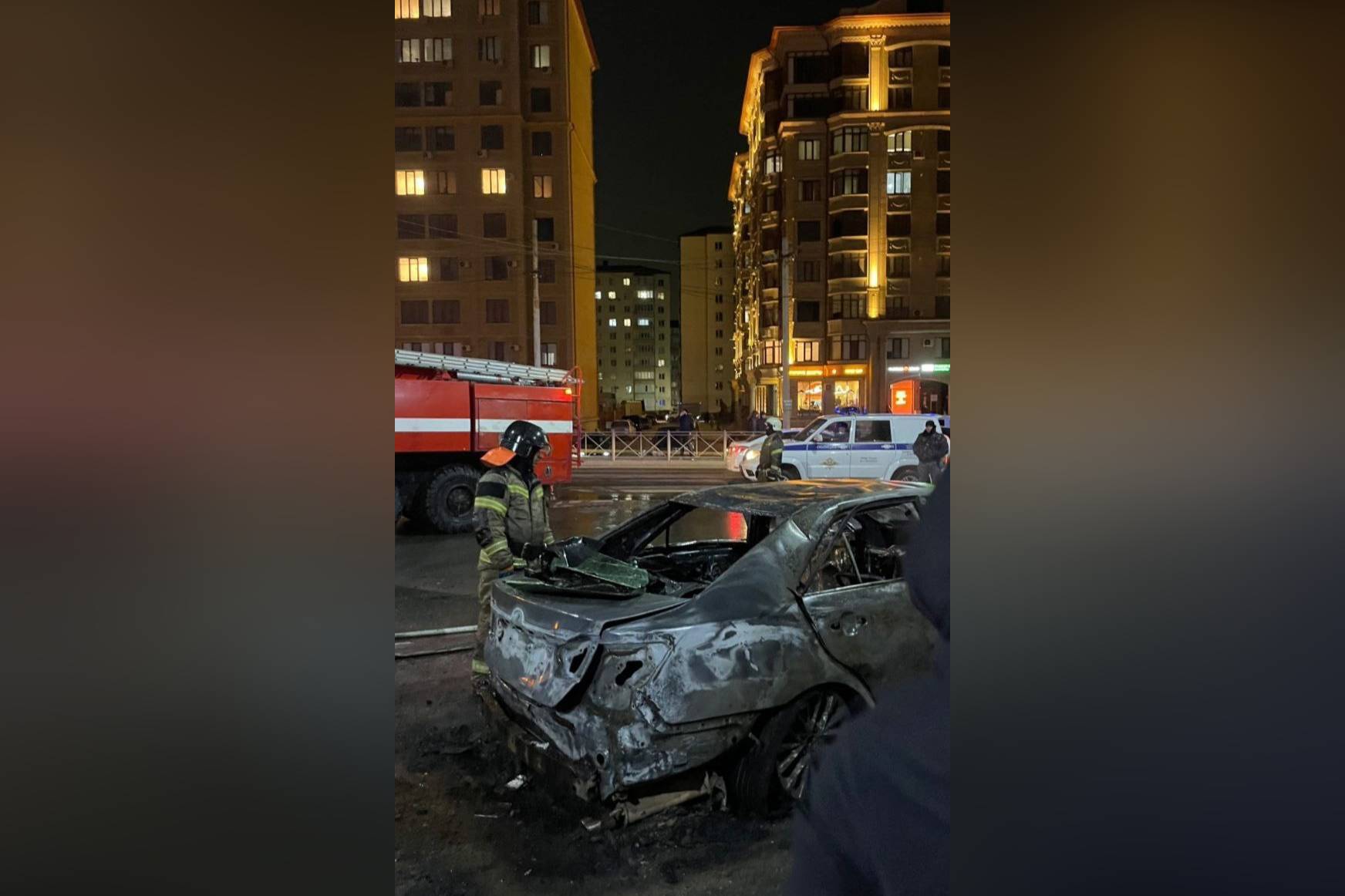 Житель Дагестана едва не сгорел заживо в охваченном пламенем авто