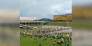 Президент Бразилии Лула да Силва объявил режим ЧС в столице до конца января из-за беспорядков