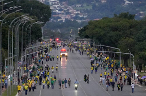 Клишас заявил, что Бразилия не должна идти путём госпереворота по примеру Украины