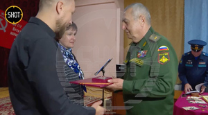 Утерянная медаль "За боевые заслуги" вернулась в семью ветерана ВОВ через 80 лет