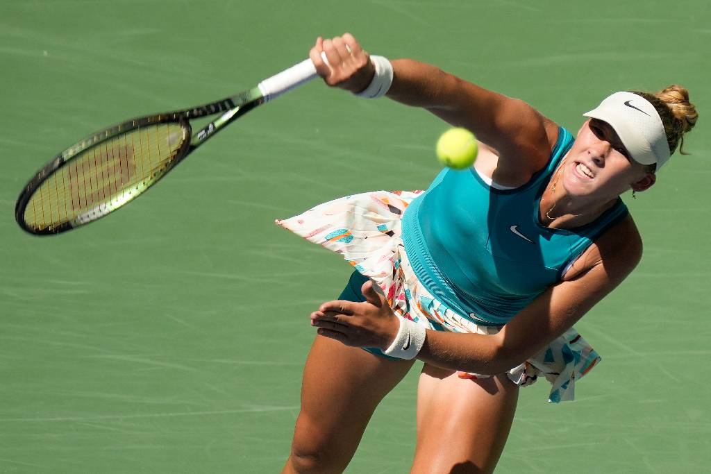 16-летняя Андреева разгромила чешскую чемпионку Ролан Гаррос на турнире в Китае
