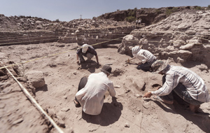 В Египте археологи нашли сотни кувшинов с вином возрастом более 5 тысяч лет