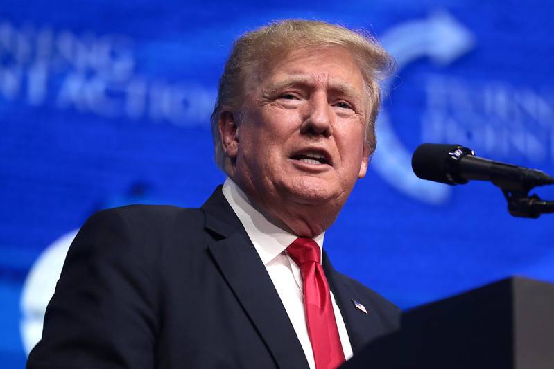 Трамп решил лично явиться на судебное заседание по делу о мошенничестве